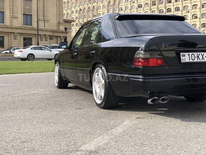 Mercedes E 200 1992, 450,000 km - 2.0 l - Bakı