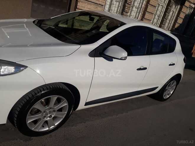 Renault Megane 2011, 295,000 km - 1.5 l - Şəki
