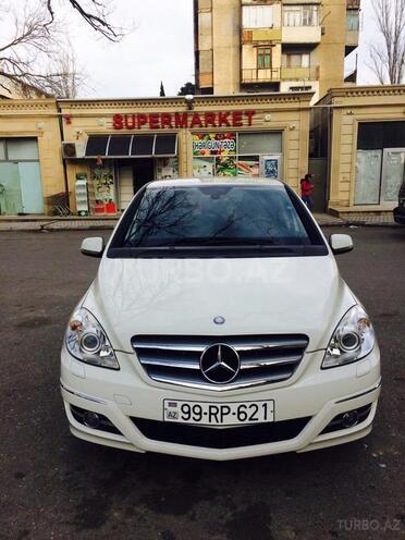 Mercedes B 180 2011, 53,000 km - 1.8 л - Bakı