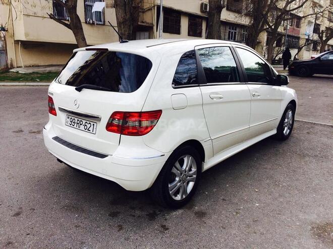 Mercedes B 180 2011, 53,000 km - 1.8 л - Bakı