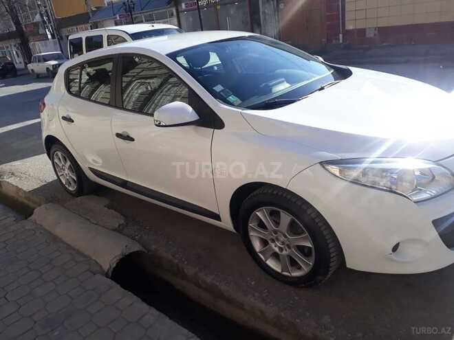 Renault Megane 2011, 295,000 km - 1.5 l - Şəki