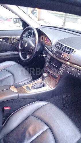 Mercedes E 220 2007, 131,750 km - 2.2 l - Bakı
