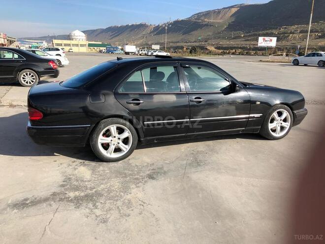 Mercedes E 220 1998, 561,695 km - 2.2 л - Bakı