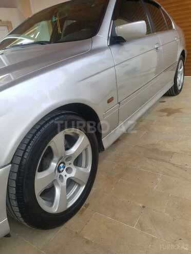 BMW 520 2002, 250,000 km - 2.2 л - Bakı