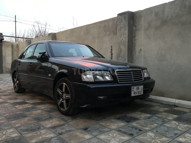 Mercedes C 200 1999, 197,000 km - 2.0 l - Bakı