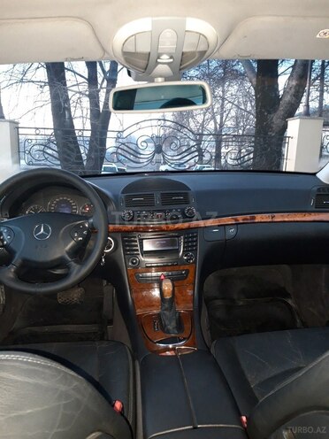 Mercedes E 270 2003, 380,000 km - 2.7 л - İsmayıllı