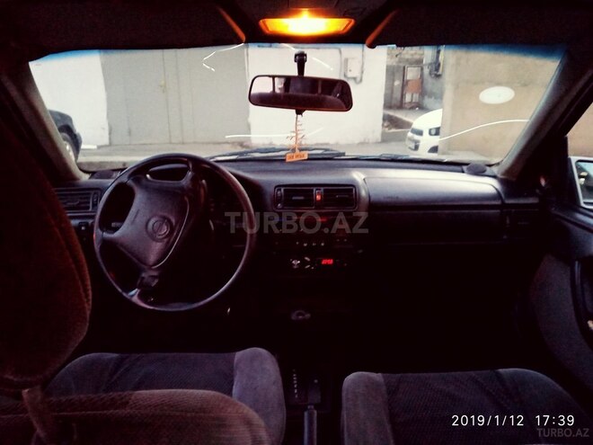 Opel Vectra 1994, 336,998 km - 2.0 л - Bakı
