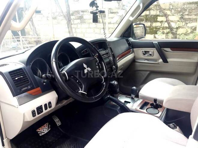 Mitsubishi Pajero 2008, 171,215 km - 3.0 л - Sabirabad
