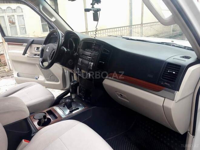 Mitsubishi Pajero 2008, 171,215 km - 3.0 л - Sabirabad