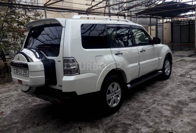 Mitsubishi Pajero 2008, 171,215 km - 3.0 л - Sabirabad