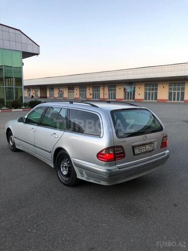 Mercedes E 220 2000, 322,000 km - 2.2 l - İmişli