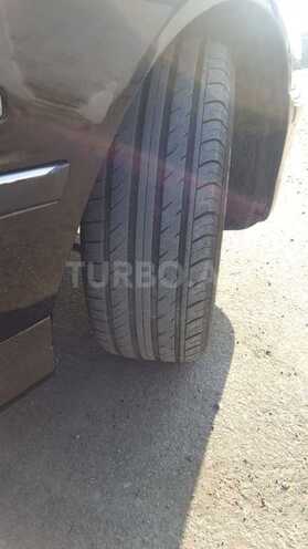 BMW 528 1998, 289,000 km - 2.8 l - Sabirabad