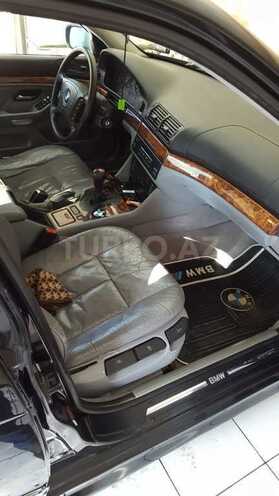 BMW 528 1998, 289,000 km - 2.8 l - Sabirabad