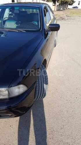 BMW 528 1998, 289,000 km - 2.8 l - Sabirabad