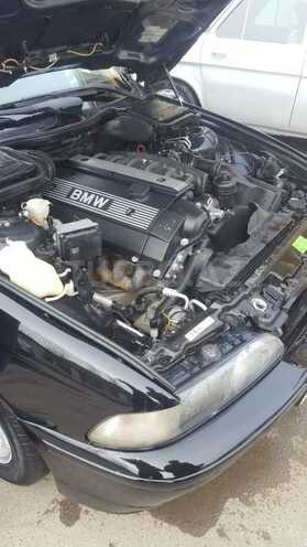 BMW 528 1998, 289,000 km - 2.8 l - Sabirabad