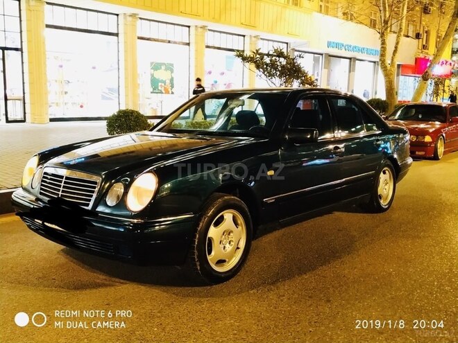 Mercedes E 230 1995, 341,000 km - 2.3 l - Bakı