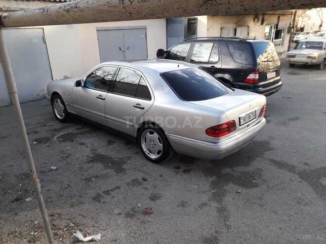 Mercedes E 220 1999, 500,000 km - 2.2 l - Bakı