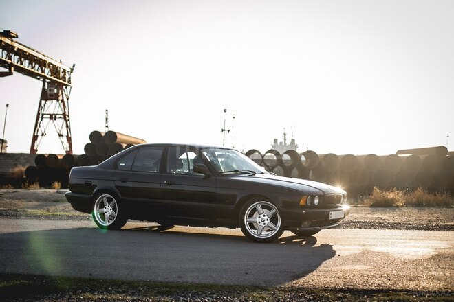 BMW 523 1993, 340,000 km - 2.5 л - Bakı