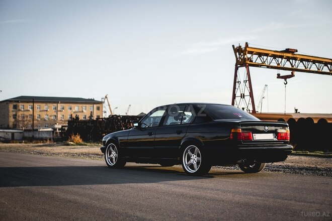 BMW 523 1993, 340,000 km - 2.5 л - Bakı