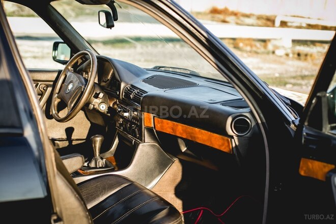 BMW 523 1993, 340,000 km - 2.5 л - Bakı