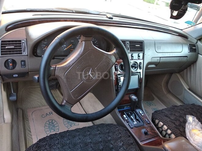 Mercedes C 220 1996, 283,000 km - 2.2 l - Bakı