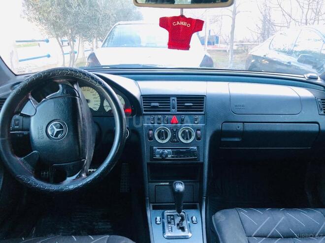 Mercedes C 240 1997, 260,000 km - 2.4 л - Bakı
