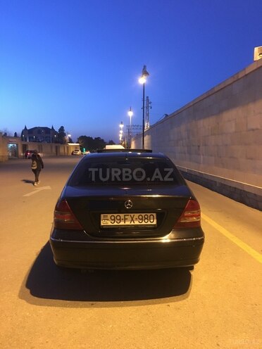 Mercedes C 220 2001, 321,300 km - 2.2 l - Bakı