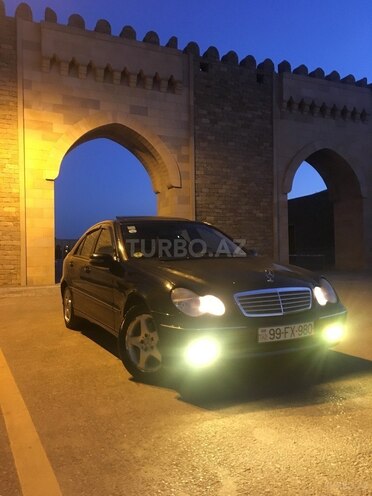 Mercedes C 220 2001, 321,300 km - 2.2 l - Bakı