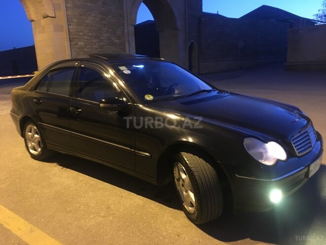 Mercedes C 220 2001, 321,300 km - 2.2 l - Bakı
