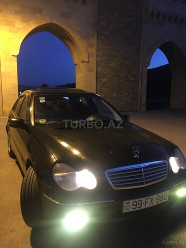 Mercedes C 220 2001, 321,300 km - 2.2 l - Bakı