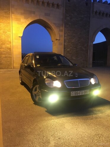 Mercedes C 220 2001, 321,300 km - 2.2 l - Bakı