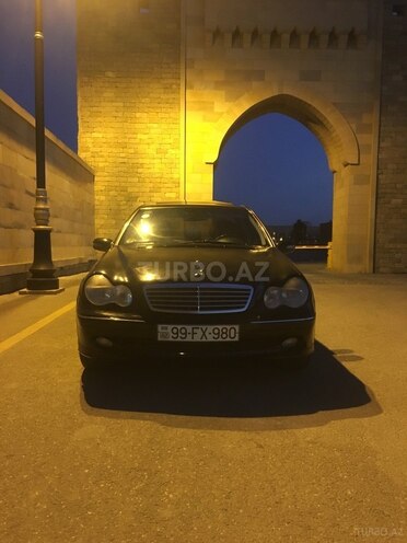 Mercedes C 220 2001, 321,300 km - 2.2 l - Bakı