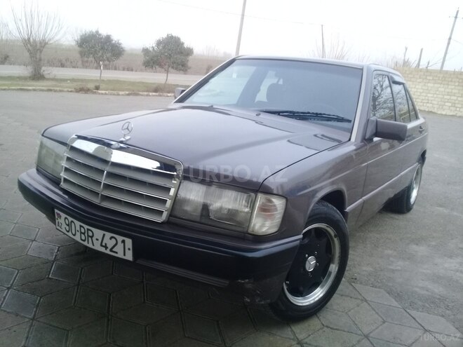 Mercedes 190 1991, 250,000 km - 2.0 l - Bərdə