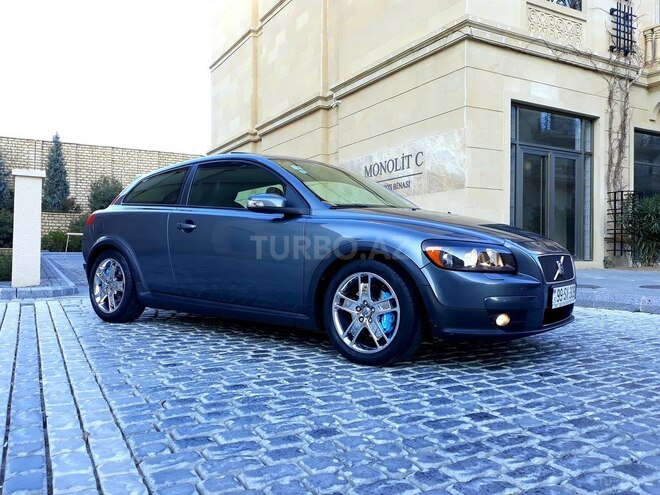 Volvo  2008, 84,000 km - 2.4 l - Bakı