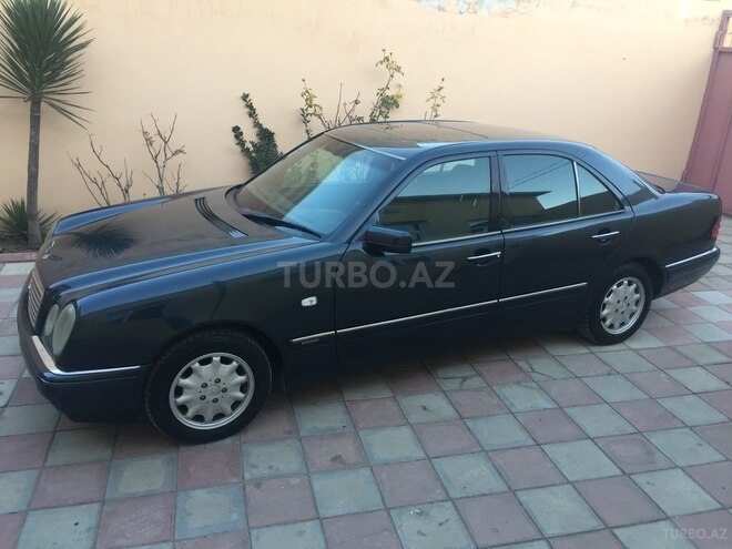 Mercedes E 230 1996, 299,000 km - 2.3 l - Xırdalan