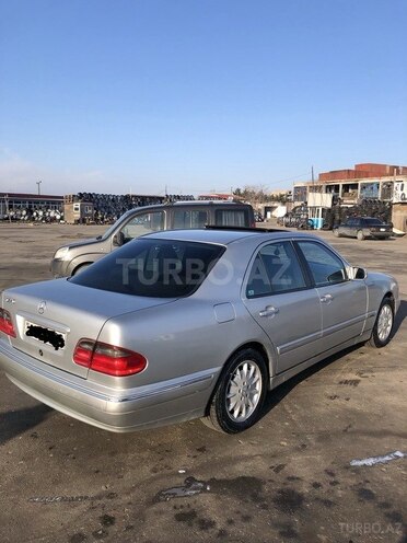 Mercedes E 240 1999, 395,000 km - 2.4 l - Bakı