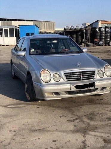 Mercedes E 240 1999, 395,000 km - 2.4 l - Bakı