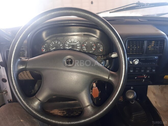 GAZ 31105 2004, 60,000 km - 2.4 l - Salyan