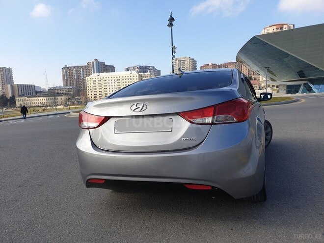 Hyundai Elantra 2011, 119,762 km - 1.8 l - Bakı