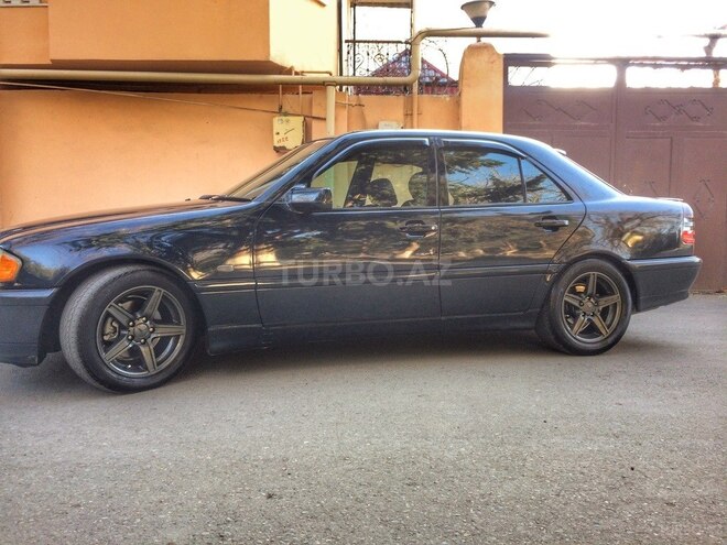Mercedes C 200 1999, 144,000 km - 2.0 l - Bakı