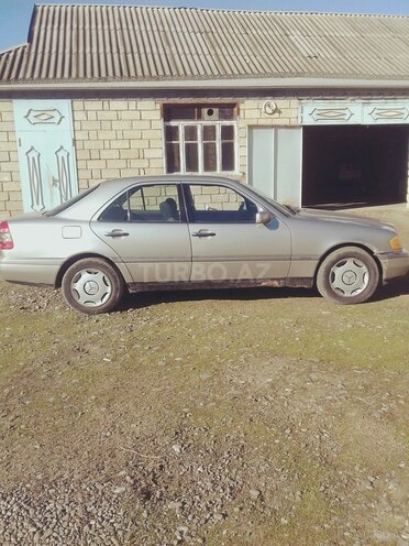 Mercedes C 200 1994, 296,000 km - 0.2 л - Bakı