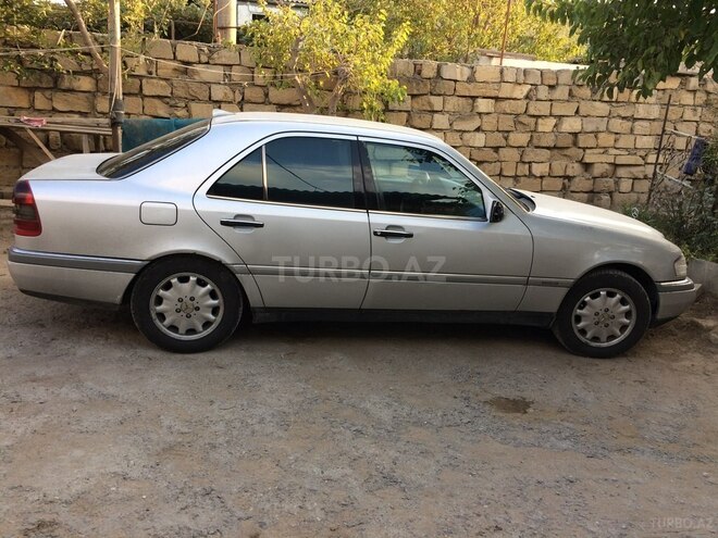 Mercedes C 250 1995, 330,000 km - 2.5 l - Sumqayıt