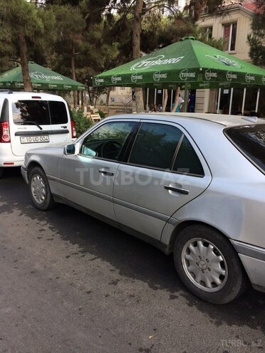 Mercedes C 250 1995, 330,000 km - 2.5 l - Sumqayıt