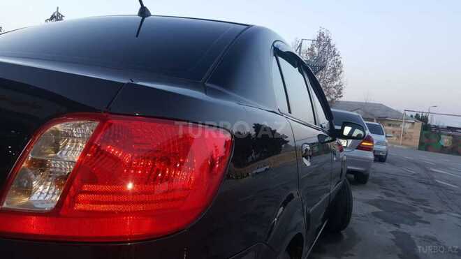 Kia Rio 2006, 319,414 km - 1.4 l - Yevlax