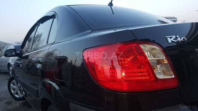 Kia Rio 2006, 319,414 km - 1.4 l - Yevlax