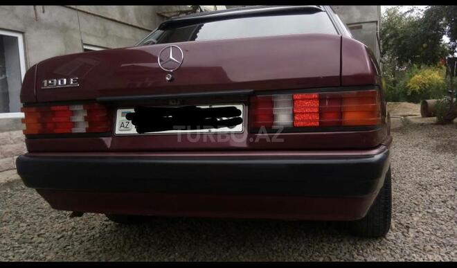 Mercedes 190 1990, 251,324 km - 1.8 л - Masallı