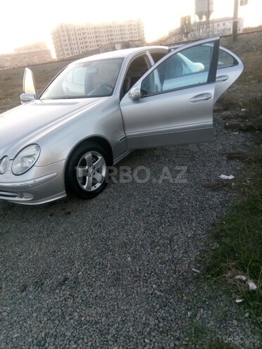 Mercedes E 220 2005, 256,000 km - 2.2 l - Şirvan