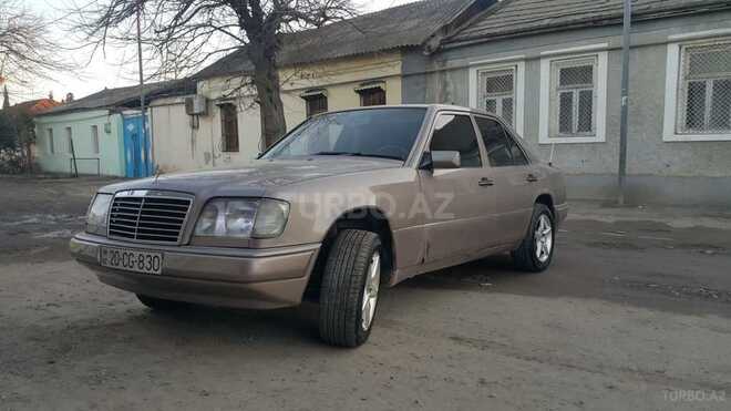 Mercedes E 200 1993, 325,123 km - 2.0 л - Gəncə