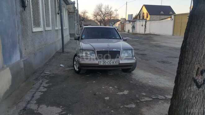 Mercedes E 200 1993, 325,123 km - 2.0 л - Gəncə