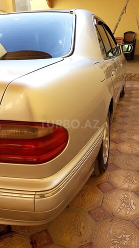 Mercedes E 200 2000, 216,000 km - 2.0 l - Gəncə